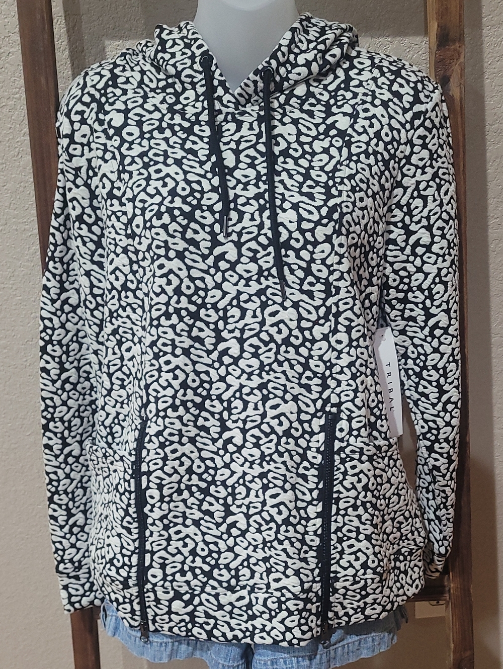 Tribal Black & White Leopard-Print Hooded Sweatshirt
